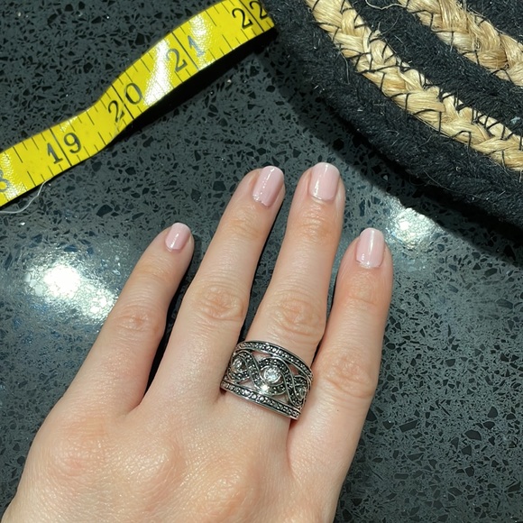 • Silver Malachite Ring • - Picture 14 of 15